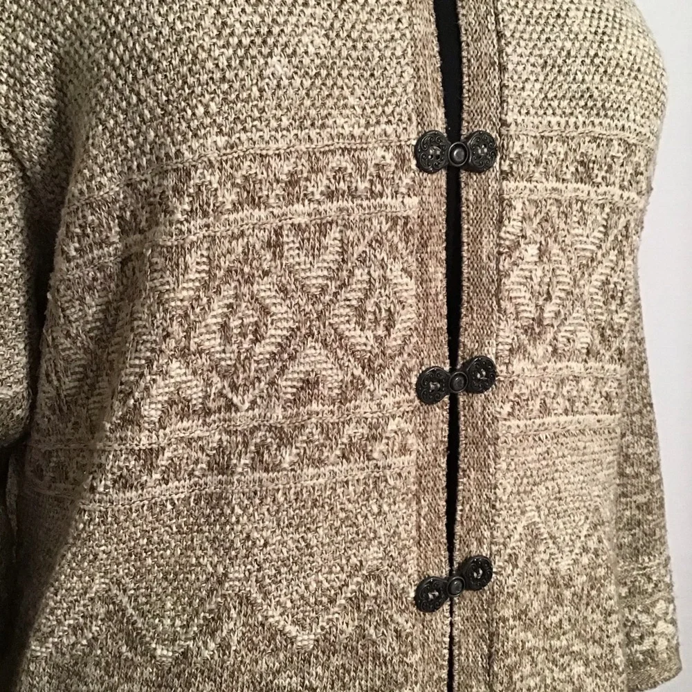 Woman's Cardigan - Nordic Design - Picture 2 of 8